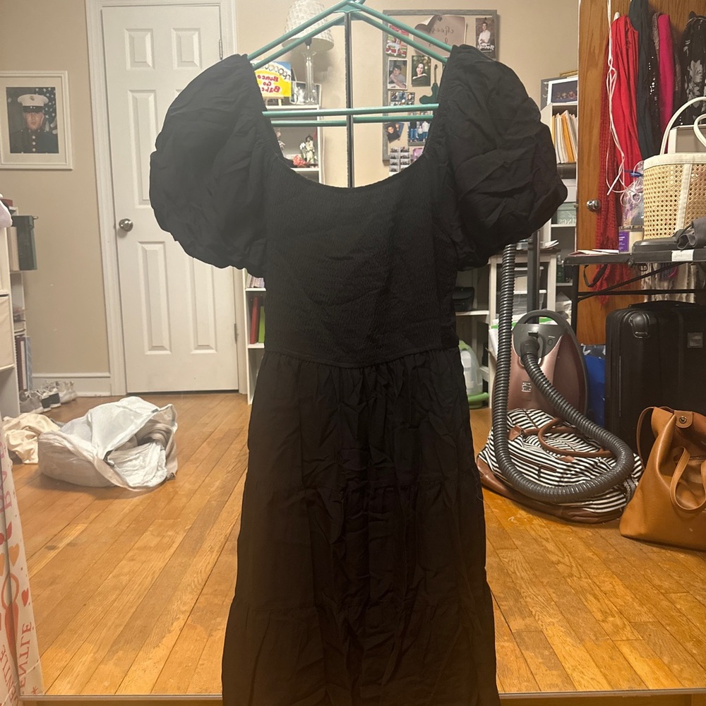 Black Scoop Neck Puff Sleeve Cocktail Dress